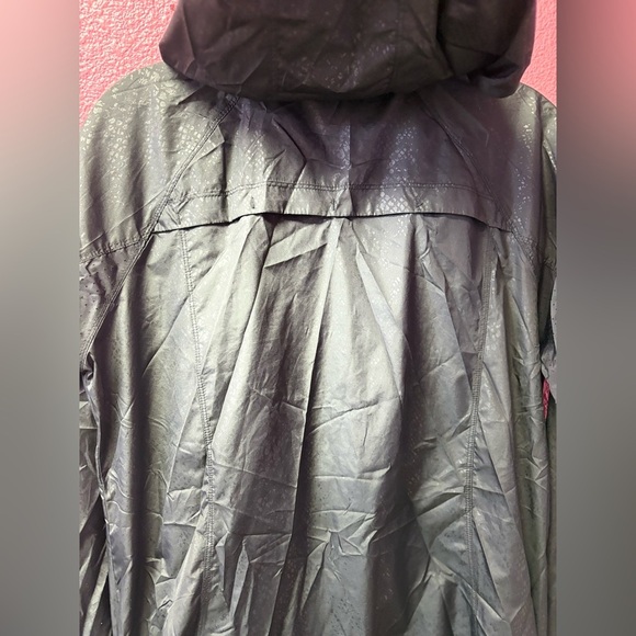 Layer 8 Black Utility Jacket with Hood and Elastic Cuffs - Picture 6 of 8